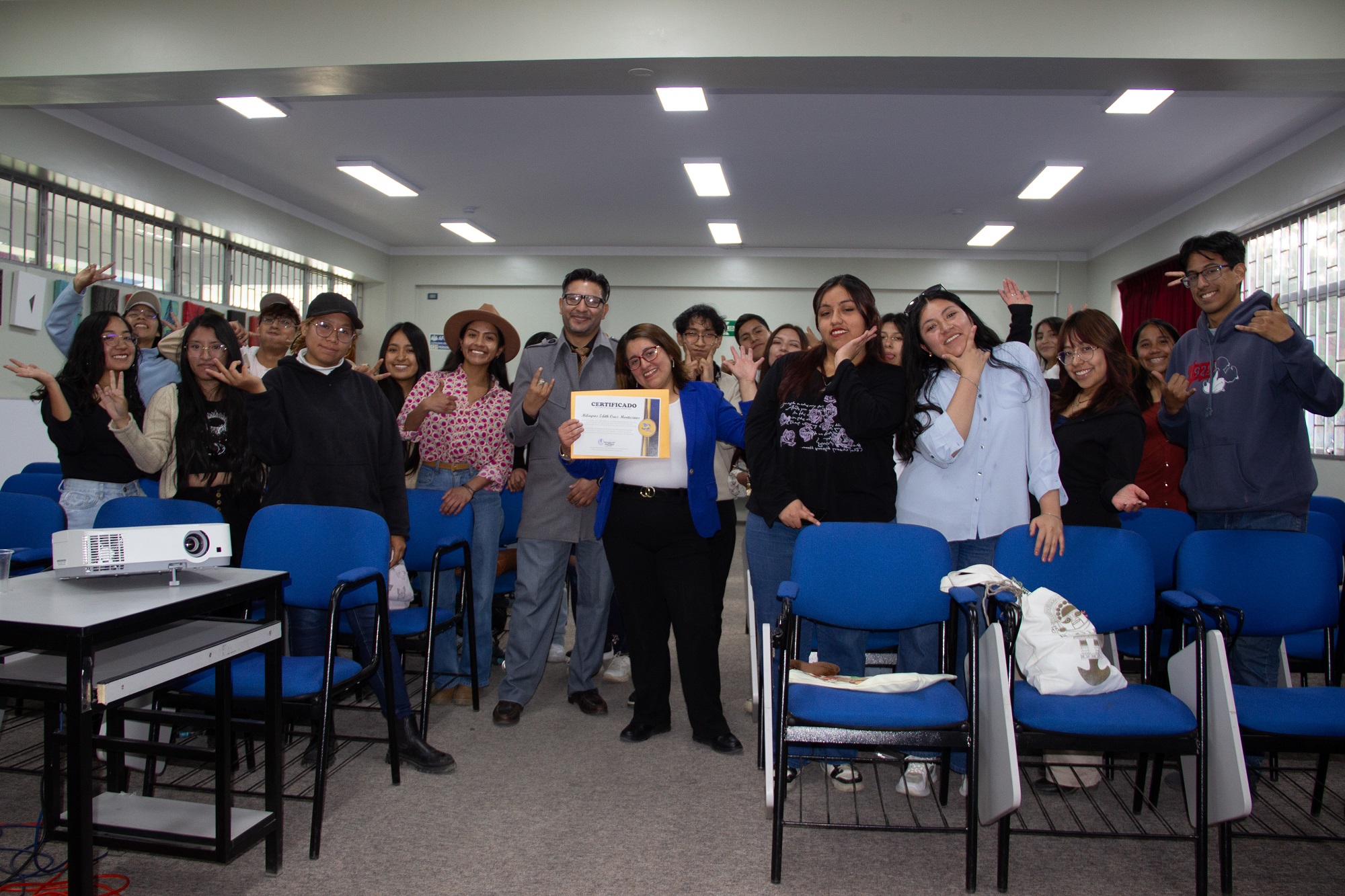 Estudiantes de ECCO asistieron a los talleres